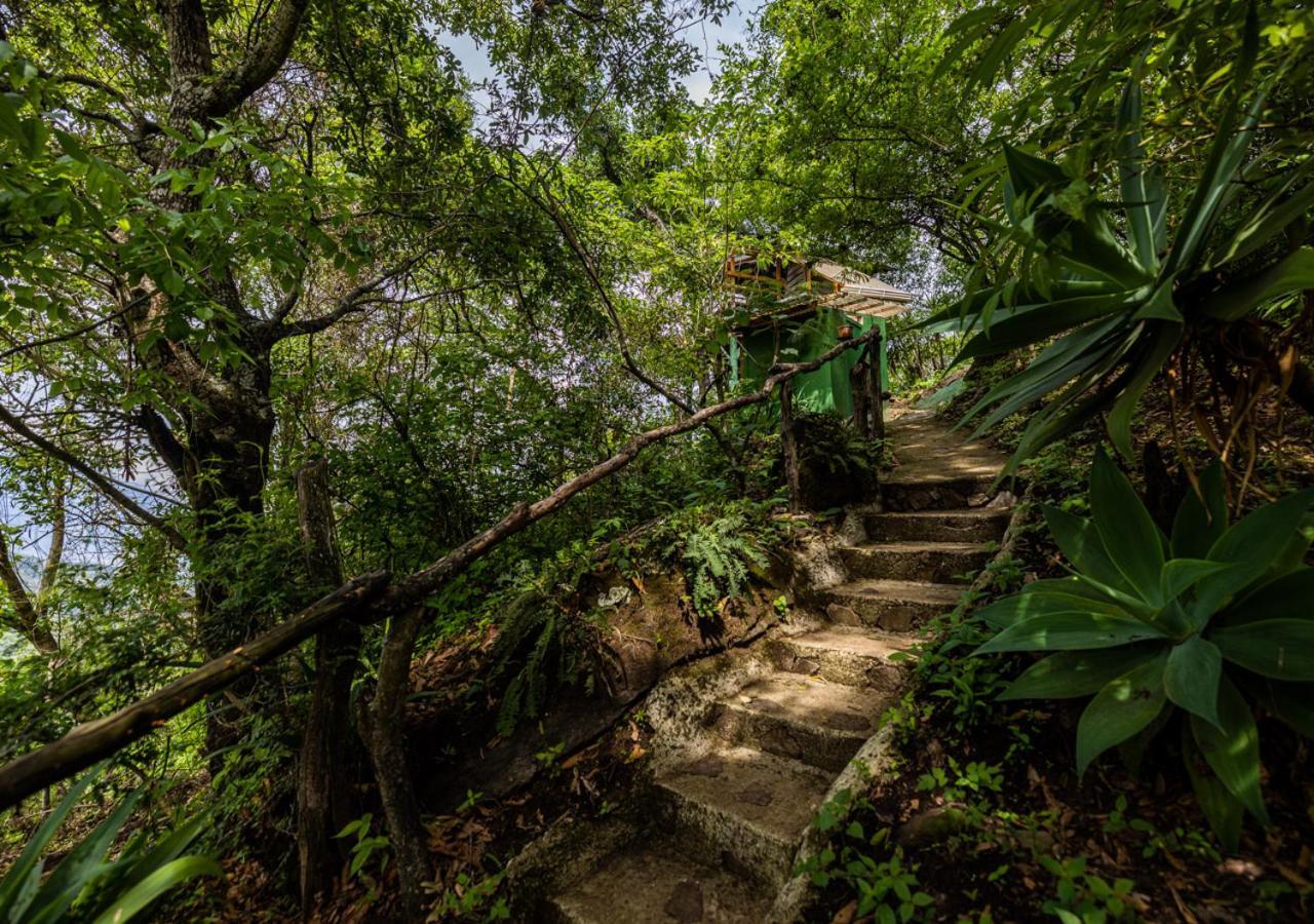 Earth Hotel Antigua