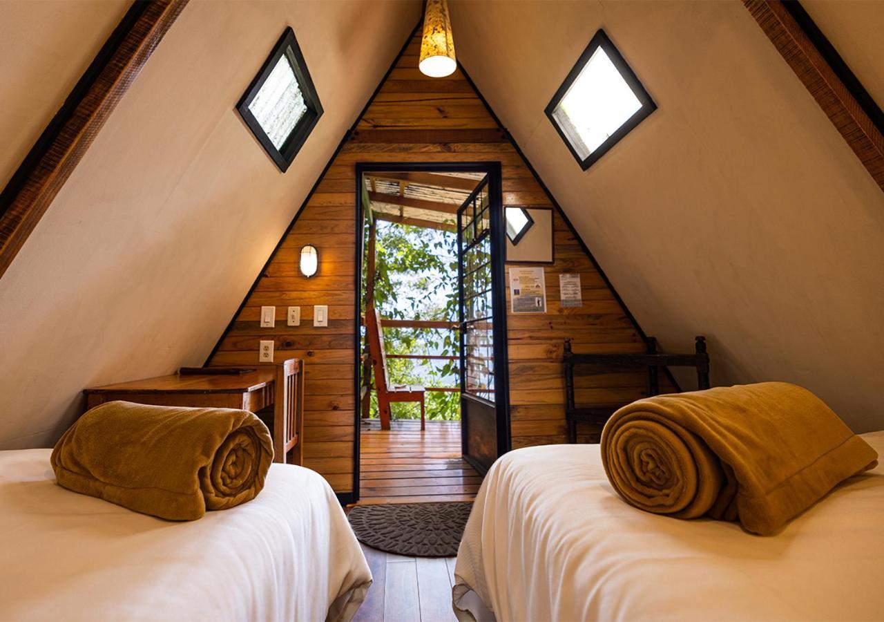 Earth Hotel 2*